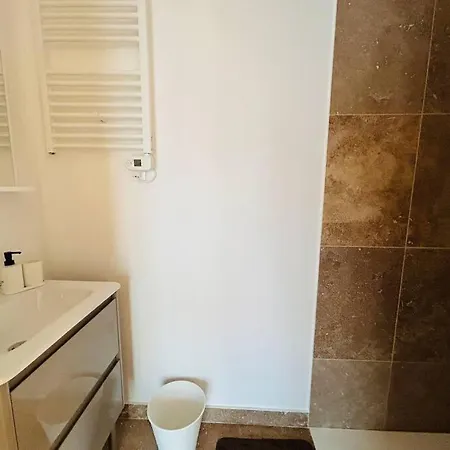 Tatil Evi Maison Avec Terrasse Renovee Asnières